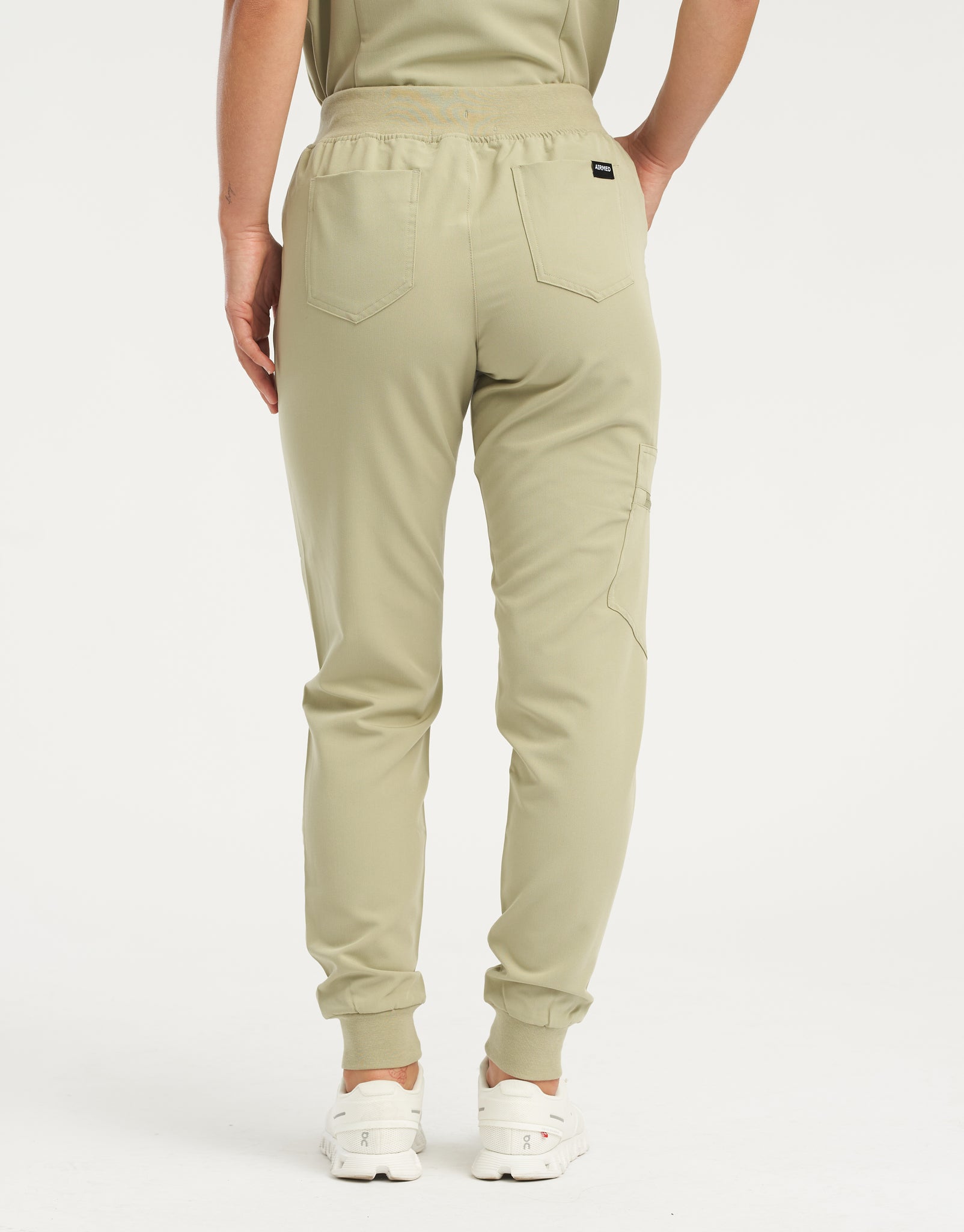Essential Jogger Scrub Pants - Matcha