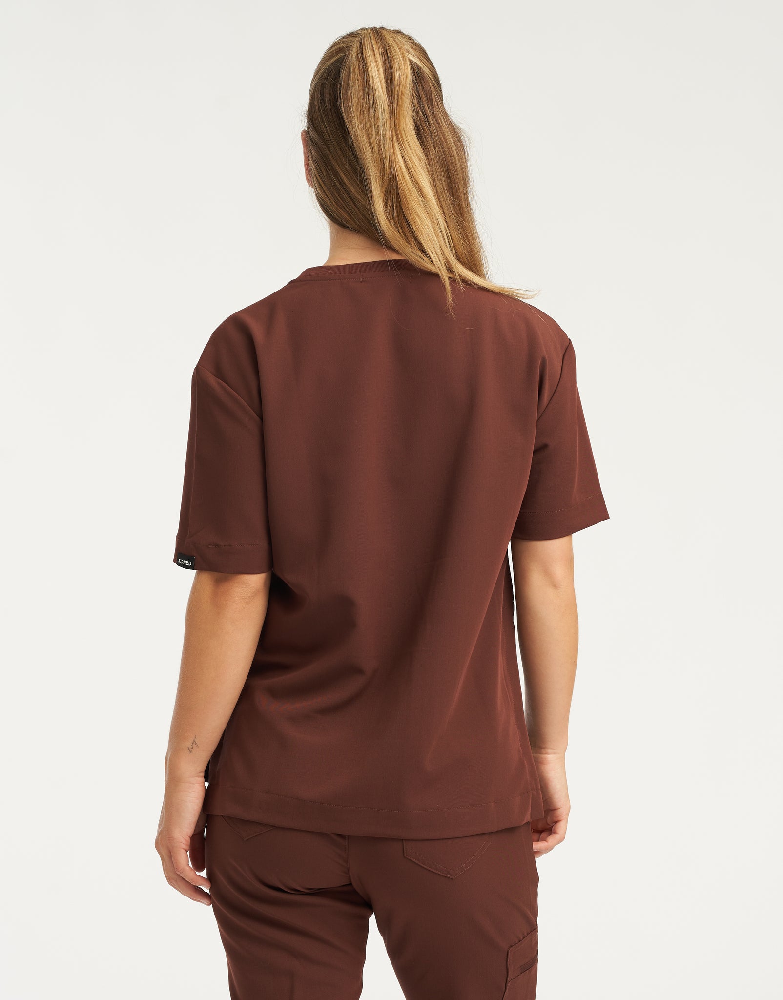 Essential Crewneck Scrub Top - Cocoa